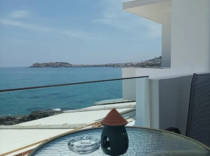 Beachfront Apartamento *